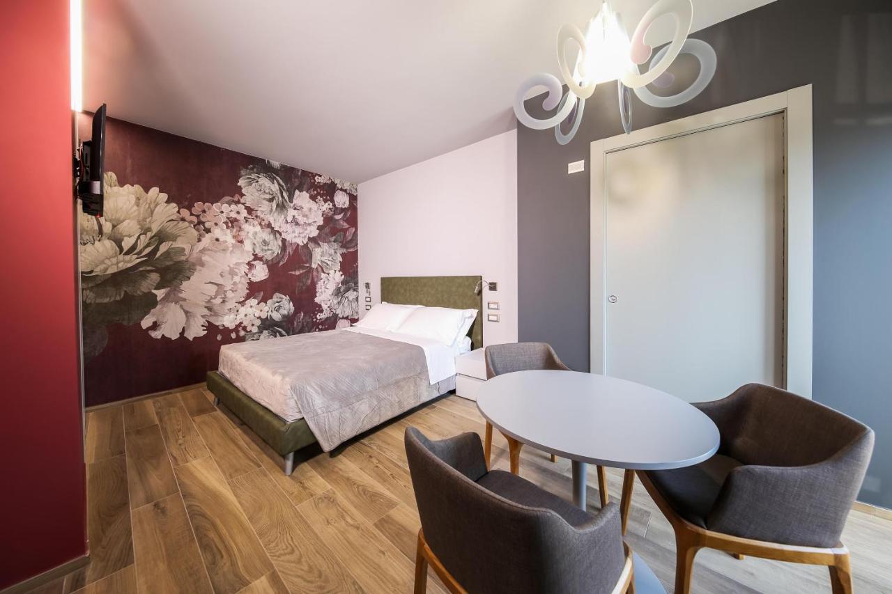 Vicolo Malavolta 7 Rooms And Suites Pedaso Eksteriør bilde